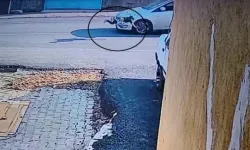 Yola fırlayan çocuk, otomobilin çarpmasıyla metrelerce savruldu