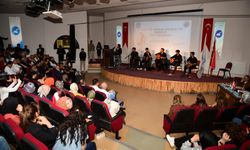 Van YYÜ Dursun Odabaş Tıp Merkezi’nde müzik dolu gece