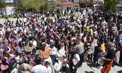 Van'da "23. Akdamar Çocuk ve Gençlik Tiyatroları Şenliği" başladı