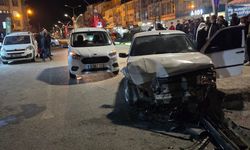 Van’da 3 araç çarpıştı!