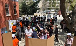 Van'da öğrencilerin hazırladığı projeler bilim fuarında sergilendi