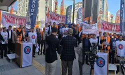 Van’da 1 Mayıs: Yol-İş çalışma hayatındaki derinleşen sorunlara karşı tek ses oldu!