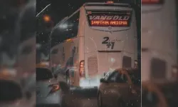 Trabzon’da Van Otobüsüne saldırı girişimi sonrası Diyarbakır’da meşaleli karşılama!