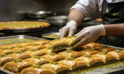 Van’da bayram tatlısının fiyatları belli oldu! İşte cevizli ve fıstıklı baklava fiyatları