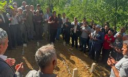 Hakkari'de aile katliamı: Anne ve 3 çocuğu yan yana defnedildi!