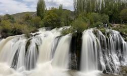 Van’da bayramın gözde rotası belli oldu: Akın akın turist çekti!