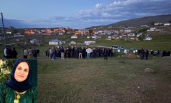 Hakkari'de evinde ölü bulunan 5 çocuk annesi kadın Van’da toprağa verildi!