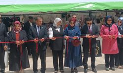 Van’da Halk Eğitim Merkezi Müdürlüğünün yılsonu sergisi yoğun ilgi gördü