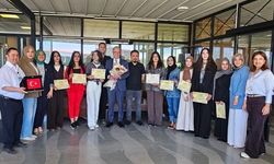 Van’da üniversite öğrencileri hasta çocukların yüzünü güldürdü