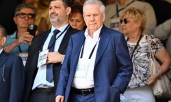 Fenerbahçe'de Başkan Aziz Yıldırım 4 ismin biletini kesti!