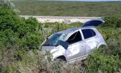 İki otomobil çarpıştı! 1 kişi öldü, 4 kişi yaralandı