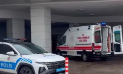 Karne gününde dehşet! 12. sınıf öğrencisi 10. sınıf öğrencisini göğsünden bıçakladı