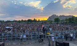Van'da on binlerce kişi Koma Amed konserinde buluştu!
