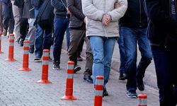 Hakkari'de kaçakçılık operasyonu: Çok sayıda kişi tutuklandı!