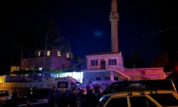 Namaz öncesi camiye bıçaklı saldırı! 2 kişi hayatını kaybetti