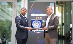 Genç ASKON Van Şubesi yeni yönetimi kahvaltı programında bir araya geldi