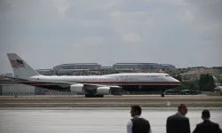 ABD Başkanı Donald Trump'ı taşıyan uçak Ankara'ya indi!