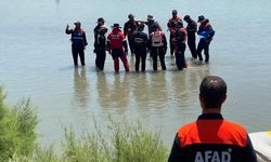 Van’dan giden ekiplerin desteğiyle kayıp çocuğun cansız bedenine ulaşıldı