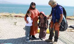 Van’da down sendromlu Zeynep doğum gününde yamaç paraşütü heyecanı yaşadı