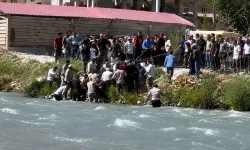 Van’da kahreden olay: Çaya düşen bir kişi boğularak hayatını kaybetti!