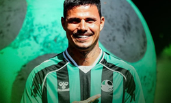 Vanspor’un yıldızı Sakaryaspor’a imza attı