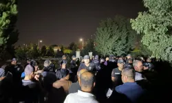 Mezarlıkta silahlı saldırı: Baba, oğlu ve yeğen hayatını kaybetti!