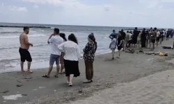 Uyarılara rağmen denize girdiler: 3 kişiden 1’i hayatını kaybetti!