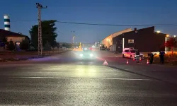 Polisten kaçan sürücü dehşet saçtı: 2 kişiyi ezdi, 1 ölü 2 yaralı!