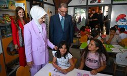 Aile ve Sosyal Hizmetler Bakanı Göktaş Van'da çeşitli ziyaretlerde bulundu