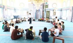 Van’da Yaz Kur'an kursu öğrencilerine bağımlılıkla mücadele semineri