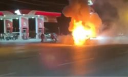 Yanan otomobilde yaralanan 2 kardeş Van’a sevk edildi