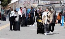 Vanlılar, turist çekelim derken turist oldu!