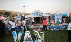 Ahlat’ta Van rüzgarı esti