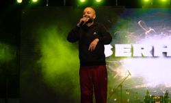 Serhado konserinde on binlerce Vanlı buluştu