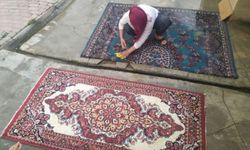 Halı yıkarken elektrik akımına kapılan 2 kadın feci şekilde can verdi!