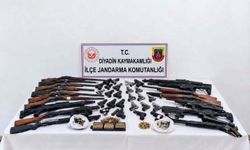 Van’ın sınırında silah kaçakçılığına büyük darbe: 28 adrese baskın düzenlendi!