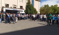 Okul yemekhanesinde korkunç kaza: Öğrencinin kafası yük asansörüne sıkıştı!