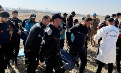 Van ekipleri her yerde arıyordu: Dereye düşen 14 yaşındaki genç kızın cansız bedenine ulaşıldı!