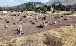 Van’da Selçukluların asırlık tarihi mirasları gün yüzüne çıkarılıyor!