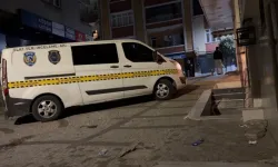 Sokak ortasında silahlı saldırıya uğradı: Kurşunların hedefi olan kişi olay yerinde can verdi!