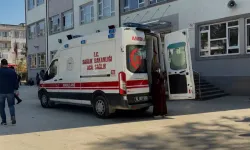 Derste rahatsızlanan 12 öğrenci hastaneye kaldırıldı!