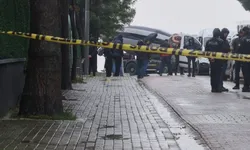 Okul önünde silahlı kavga: Bekçi, veliyi vurdu!
