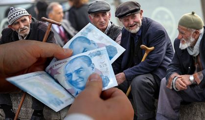 Emekli bayram ikramiyesinde rakamlar belli oldu! İşte ikramiye tutarları…