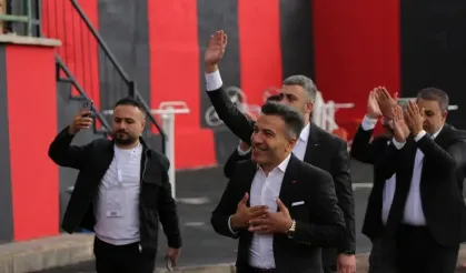 Erol Temel başkanlık görevini bırakacak mı? Vanspor’dan açıklama geldi