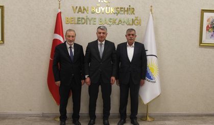 Öz Güven-Sen Genel Başkanı Ömer Yılmaz, Van’da temaslarda bulundu!