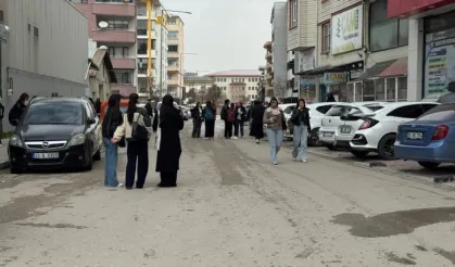 Van'da can kaybı var mı? AFAD, 5.2'lik şiddetli deprem sonrası açıkladı!