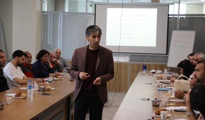 Tuşba Belediyesi ev sahipliğinde "Proje Döngüsü Yönetimi Eğitimi" başladı