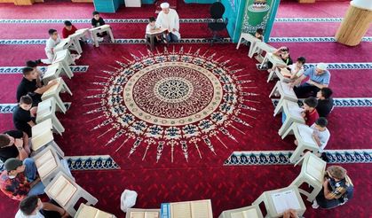 Van’da camilerde çocuk sesleri yükseliyor: Kuran Kursları başladı