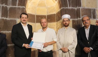 Letonyalı turist Van’da Müslüman oldu: Yeni adı Veysel oldu!