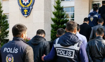 Van'da rüşvet ve sahtecilik operasyonu: Gerçeğe aykırı rapor düzenleyen 4 kişi tutuklandı!